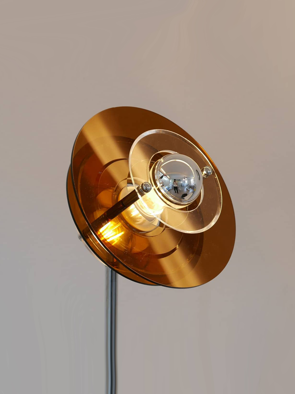 브라운 원형 테이블 램프